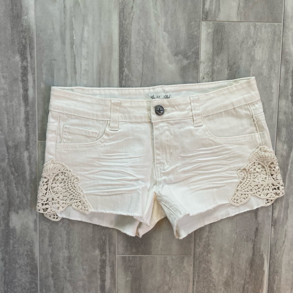 Boutique White Jean Shorts with Crochet Panel Detail - 27 / 4